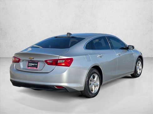 Used 2018 Chevrolet Malibu LS image 5