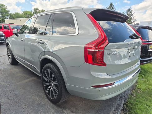 Used 2024 Volvo XC90 B5 Plus AWD/4WD image 3