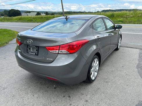 Used 2013 Hyundai Elantra Limited FWD image 8