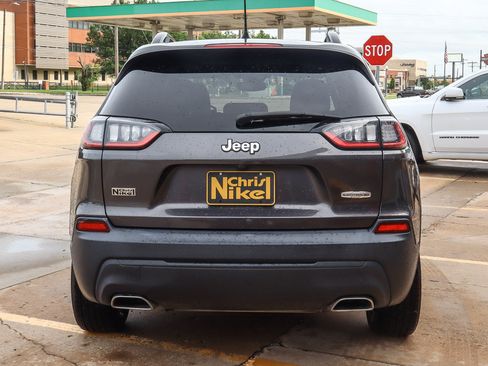 Used 2022 Jeep Cherokee Latitude Lux w/ Sun & Sound Group FWD image 6