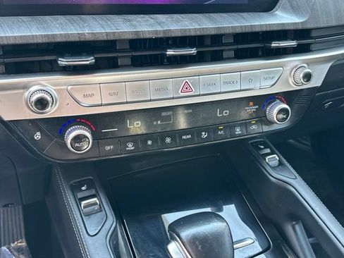Used 2023 Kia Telluride EX AWD/4WD image 5