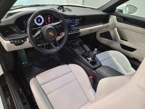 New 2026 Porsche 911 Carrera GTS image 12