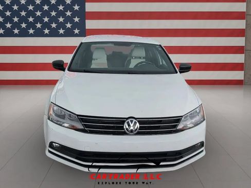 Used 2016 Volkswagen Jetta Sport FWD image 8