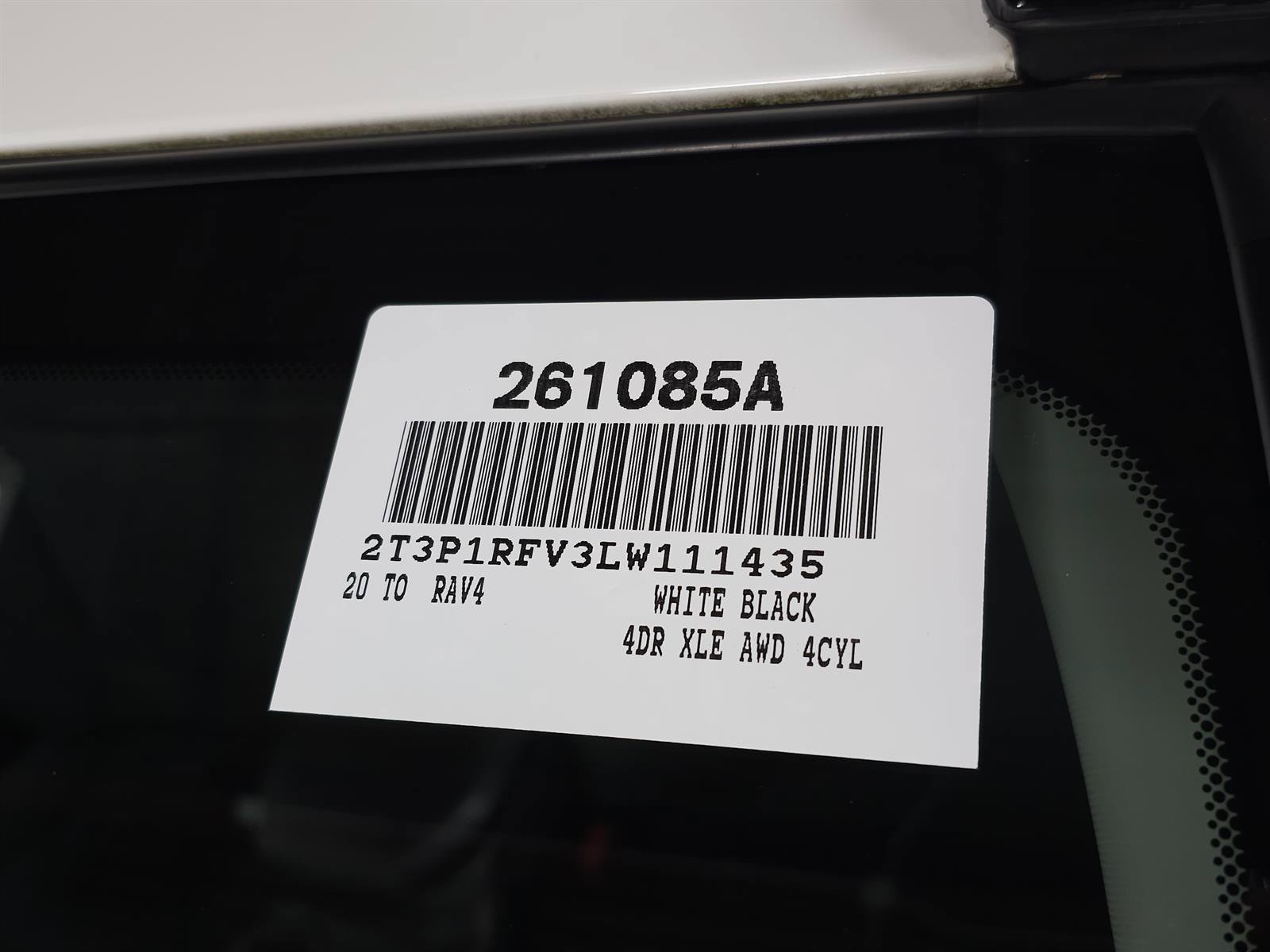 Used 2020 Toyota RAV4 XLE w/ XLE Grade Weather Package AWD/4WD image 30
