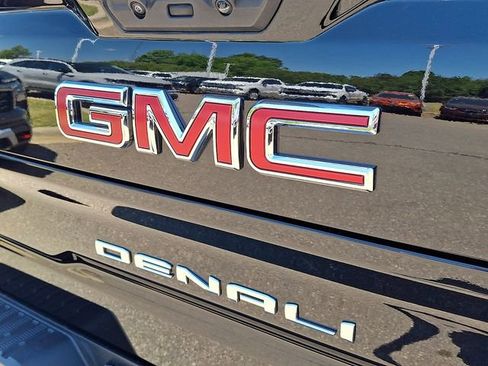 Used 2024 GMC Sierra 1500 Denali w/ Denali Reserve Package AWD/4WD image 27