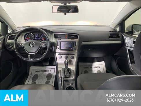 Used 2016 Volkswagen Golf S image 34