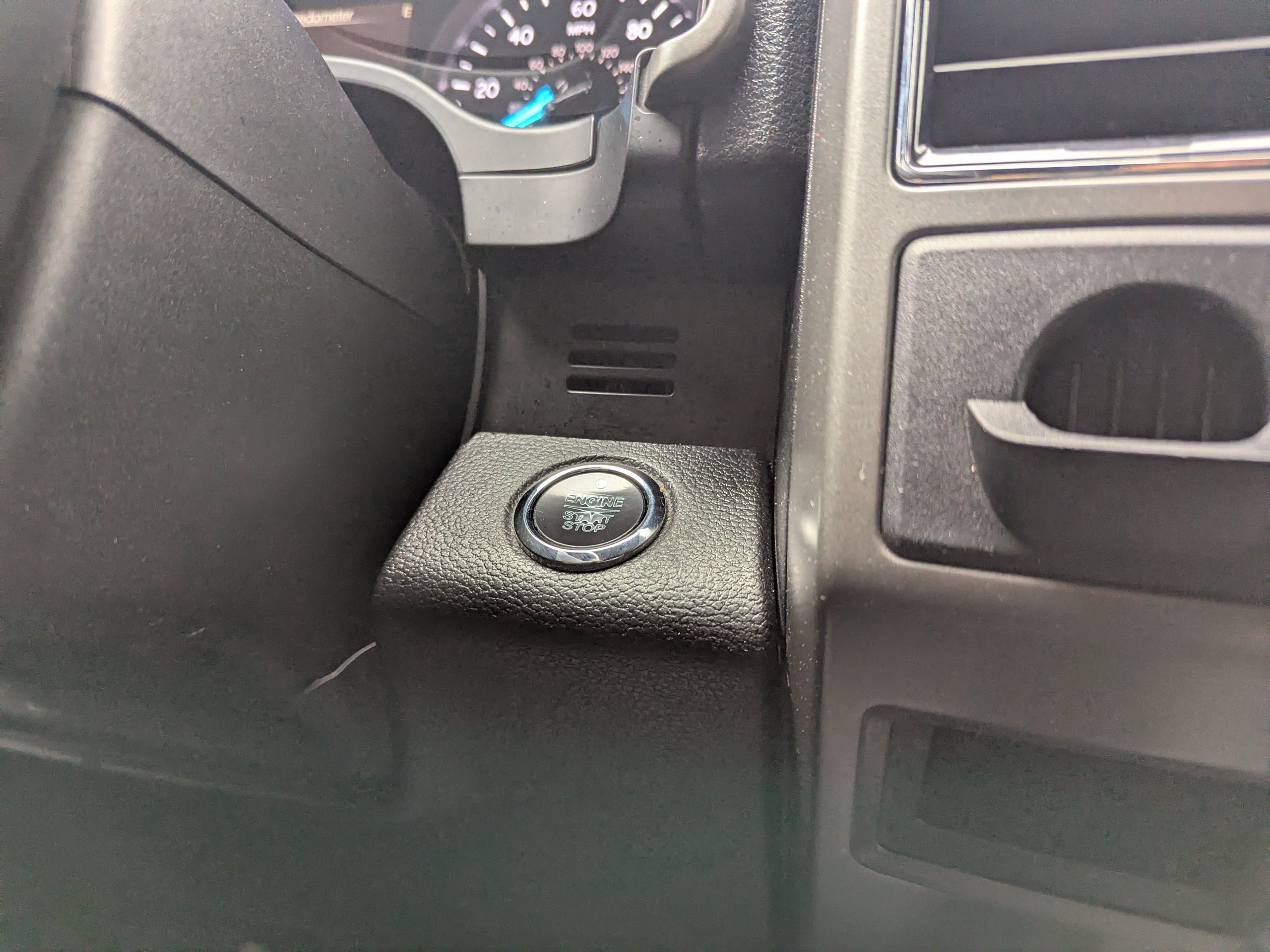 Used 2018 Ford Expedition Max XLT w/ Equipment Group 201A AWD/4WD image 14