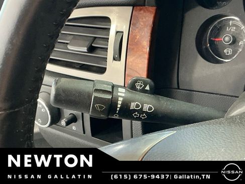 Used 2013 Chevrolet Avalanche LS w/ All-Star Edition RWD image 30