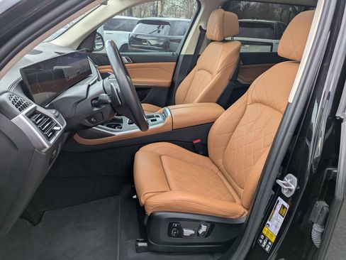 Used 2023 BMW X7 xDrive40i w/ Premium Package image 26