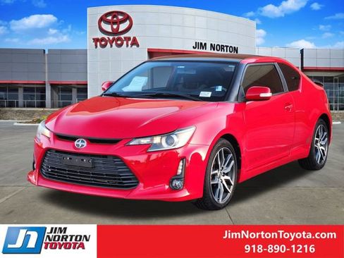 Used 2015 Scion tC image 3
