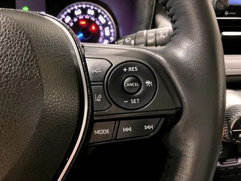 Certified 2021 Toyota RAV4 XLE w/ Convenience Package image 20