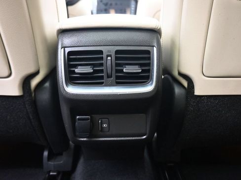 Used 2019 INFINITI QX50 Luxe w/ Navigation Package FWD image 31