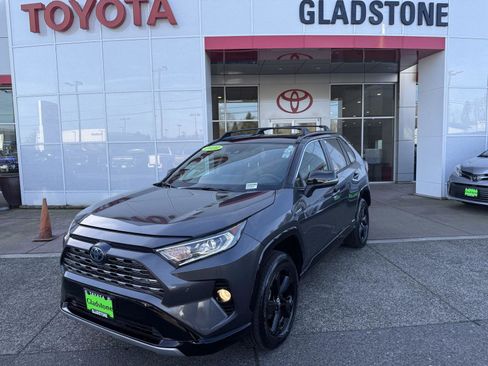 Used 2020 Toyota RAV4 XSE image 1
