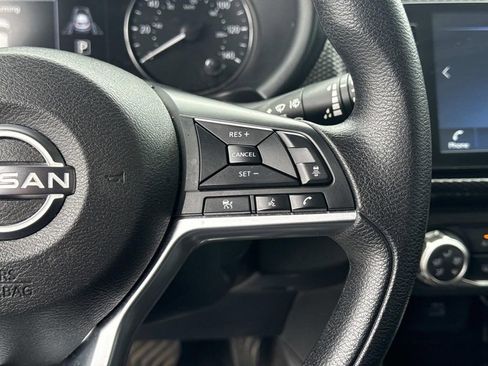 Certified 2024 Nissan Kicks SV image 27