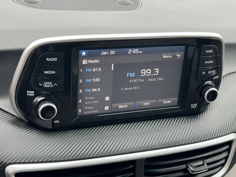 Used 2020 Hyundai Tucson SE image 18