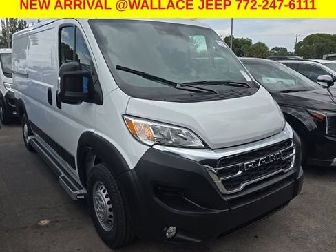 Used 2025 RAM ProMaster 2500 w/ U-Haul Equipment Group FWD image 1