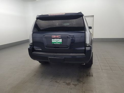 Used 2017 GMC Yukon SLT w/ Premium Edition AWD/4WD image 7