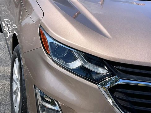 Used 2018 Chevrolet Equinox LS FWD image 27