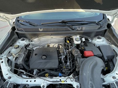 Used 2024 Buick Encore GX Sport Touring image 26