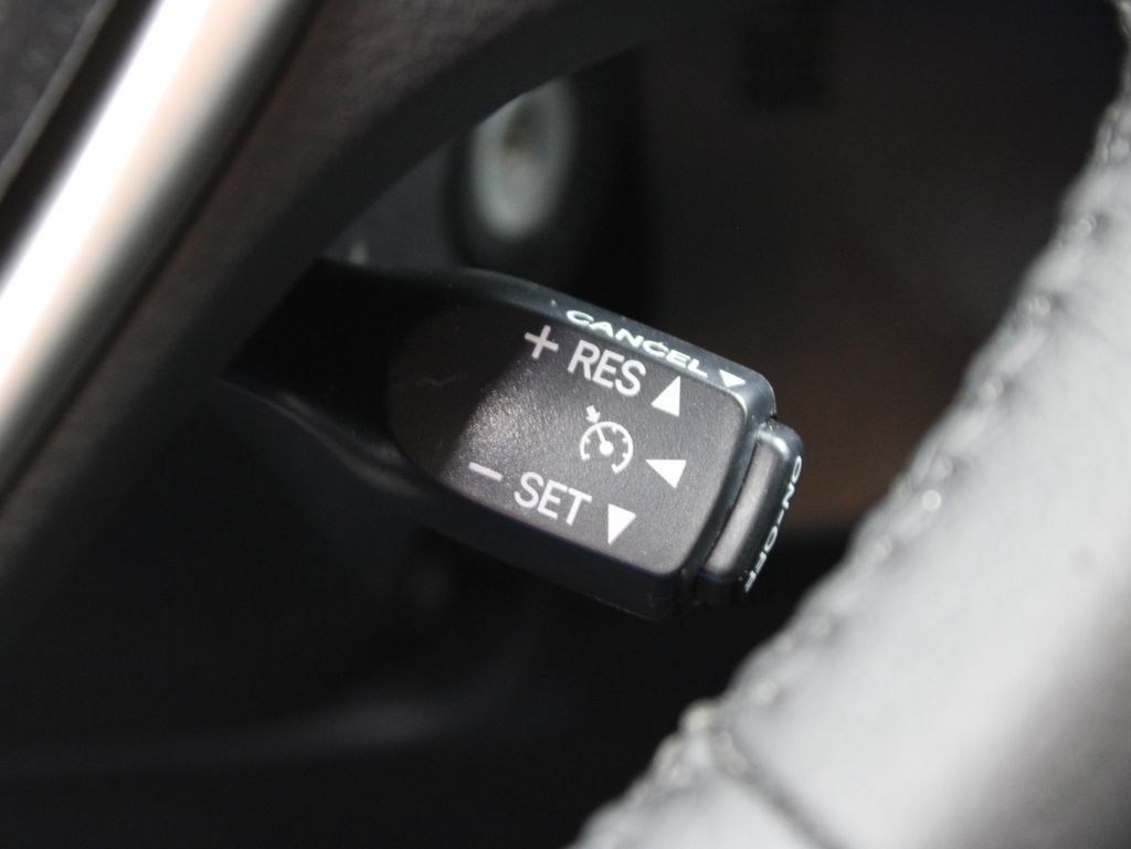 Used 2015 Toyota Corolla S FWD image 46