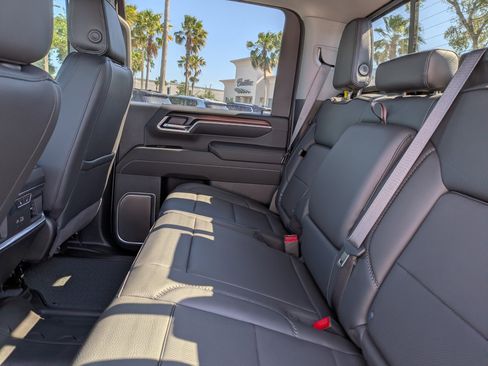 New 2026 GMC Sierra 2500 Denali AWD/4WD image 17