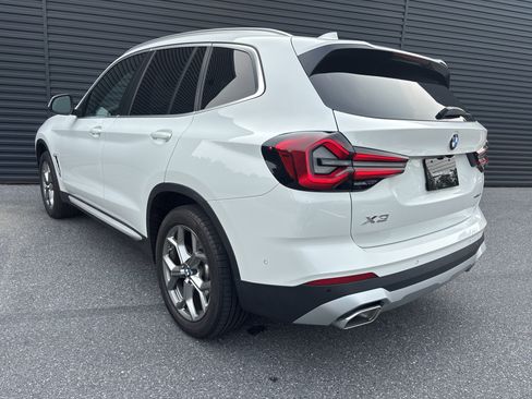 Used 2024 BMW X3 xDrive30i w/ Premium Package AWD/4WD image 3