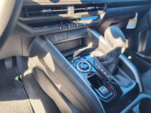 Used 2026 Chevrolet Colorado W/T w/ WT Custom Package image 33