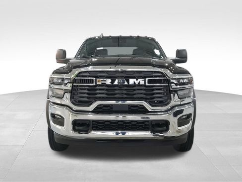 New 2026 RAM 4500 Tradesman w/ Chrome Appearance Group AWD/4WD image 3