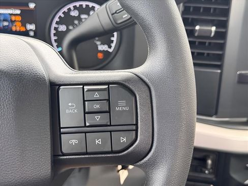 New 2025 Ford F350 XL w/ XL Chrome Package image 9