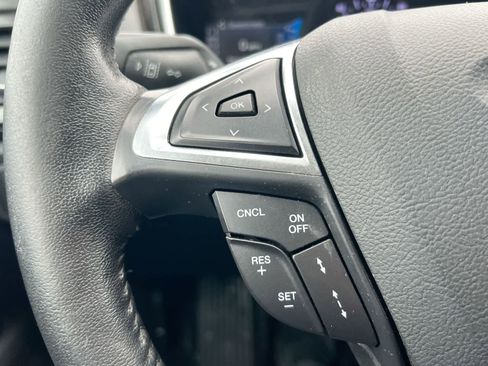 Used 2019 Ford Fusion Energi Titanium FWD image 23