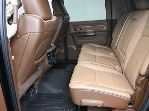 Used 2022 RAM 3500 Limited AWD/4WD image 13