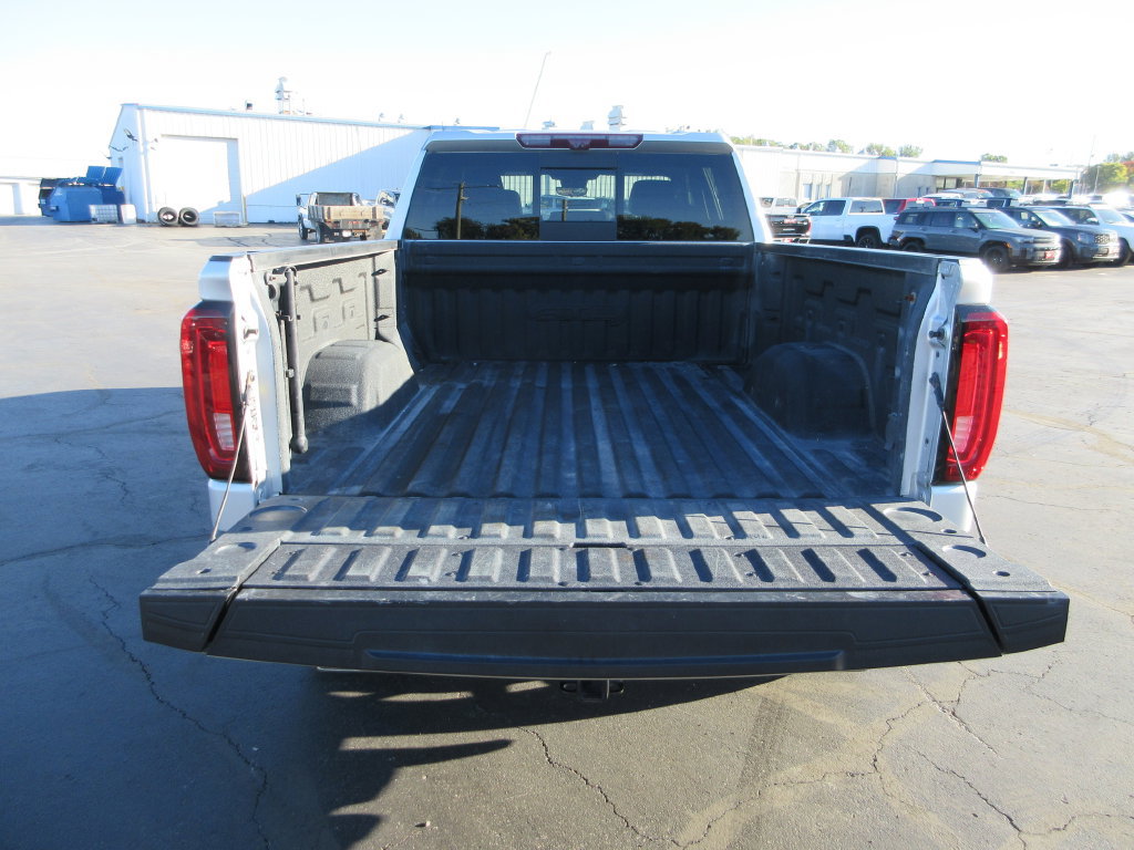 Used 2022 GMC Sierra 1500 AT4 w/ AT4 Premium Package AWD/4WD image 7