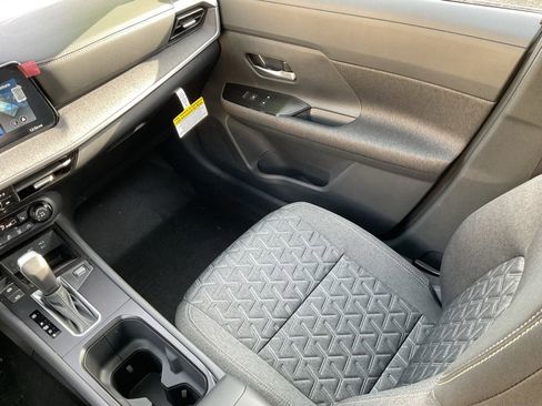 New 2026 Nissan Kicks SV w/ SV Premium Package image 18