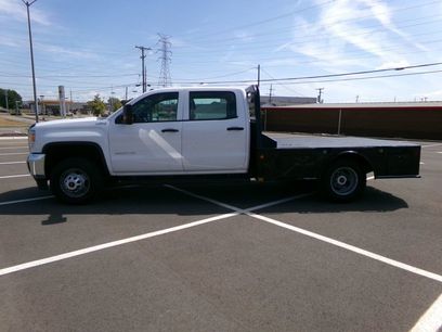 Used 2016 GMC Sierra 3500 4x4 Crew Cab w/ Sierra Convenience Package