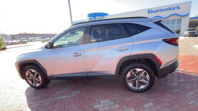 Used 2025 Hyundai Tucson SEL AWD/4WD image 7