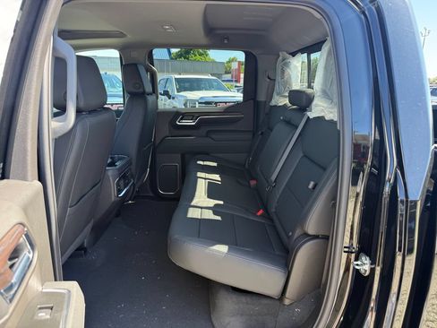 New 2026 GMC Sierra 1500 SLT w/ SLT Premium Package AWD/4WD image 19
