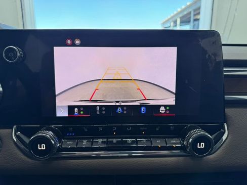 Used 2023 GMC Canyon Denali image 27