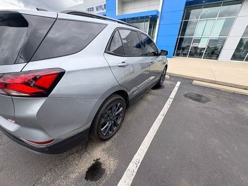 Used 2024 Chevrolet Equinox RS w/ RS Leather Package FWD image 5