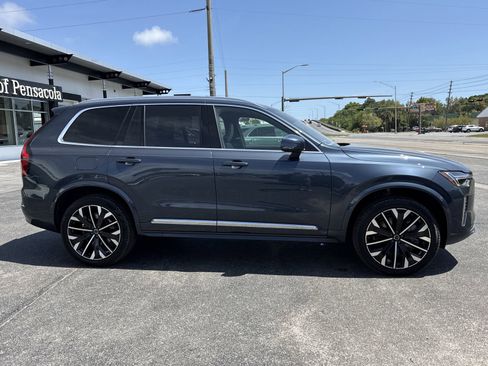 New 2026 Volvo XC90 T8 Ultra w/ Protection Package Premier image 6