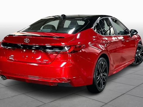 Used 2025 Toyota Camry XSE image 13