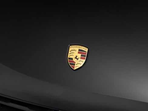 New 2026 Porsche Macan image 37