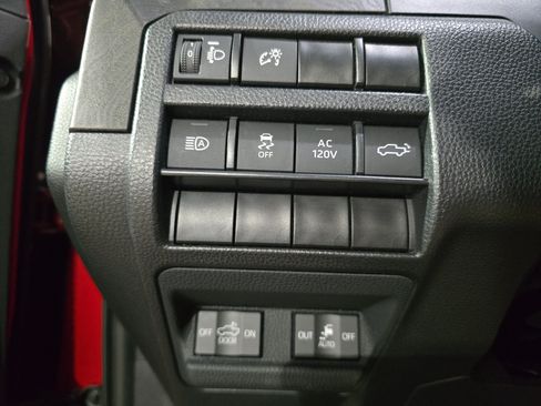 Used 2024 Toyota Tacoma Limited w/ Limited Package (LT) AWD/4WD image 23