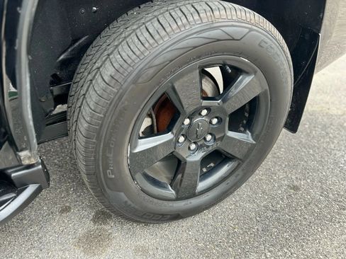 Used 2019 Chevrolet Tahoe LT image 11