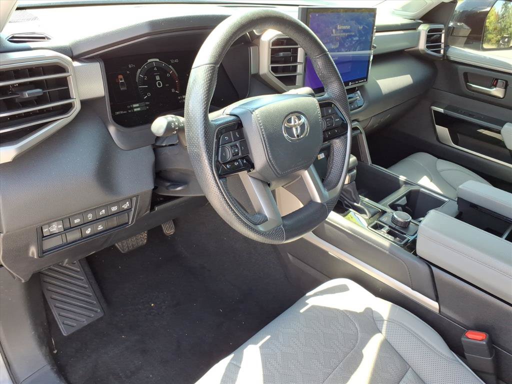 Used 2024 Toyota Tundra Limited AWD/4WD image 5