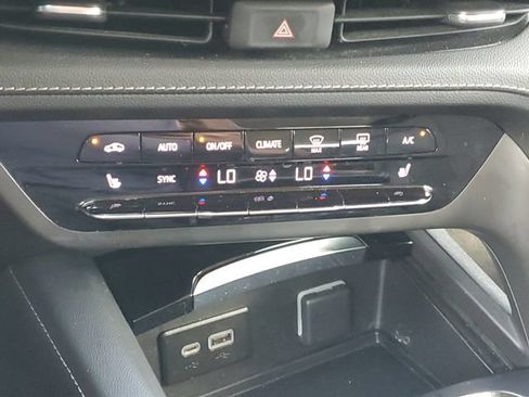 Certified 2023 Buick Envision Preferred w/ Sport Touring Package AWD/4WD image 27