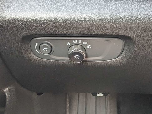 Used 2019 Chevrolet Traverse LS FWD image 27