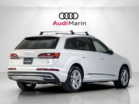 Used 2022 Audi Q7 Premium Plus image 5