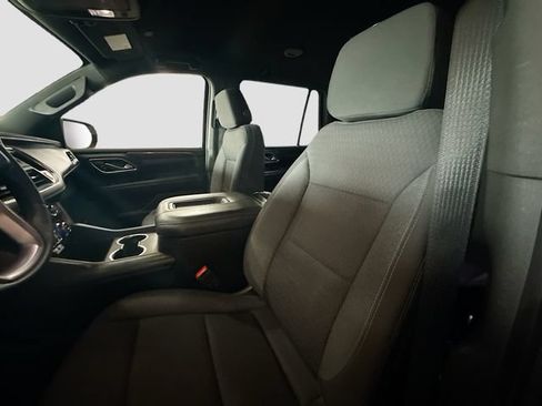 Used 2023 GMC Yukon SLE w/ LPO, Floor Liner Package AWD/4WD image 19