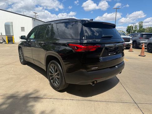 Used 2023 Chevrolet Traverse RS w/ LPO, Floor Liner Package AWD/4WD image 30