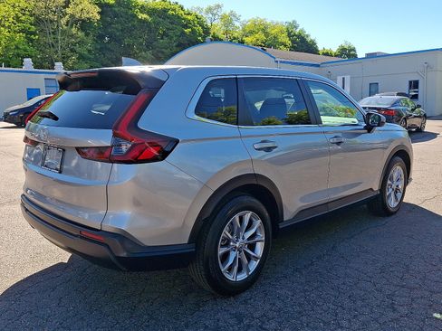 Used 2023 Honda CR-V EX image 7